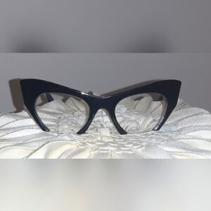 Stylish Black Cat-Eye Glasses